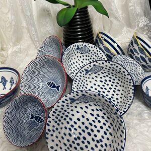 “Global Design Connection”Blue & White Fish Pattern Bowl Set (12) Rice, Soup, 🥣